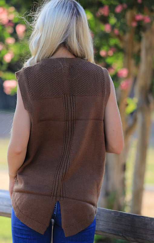 Cable Knit Slit Sweater Vest