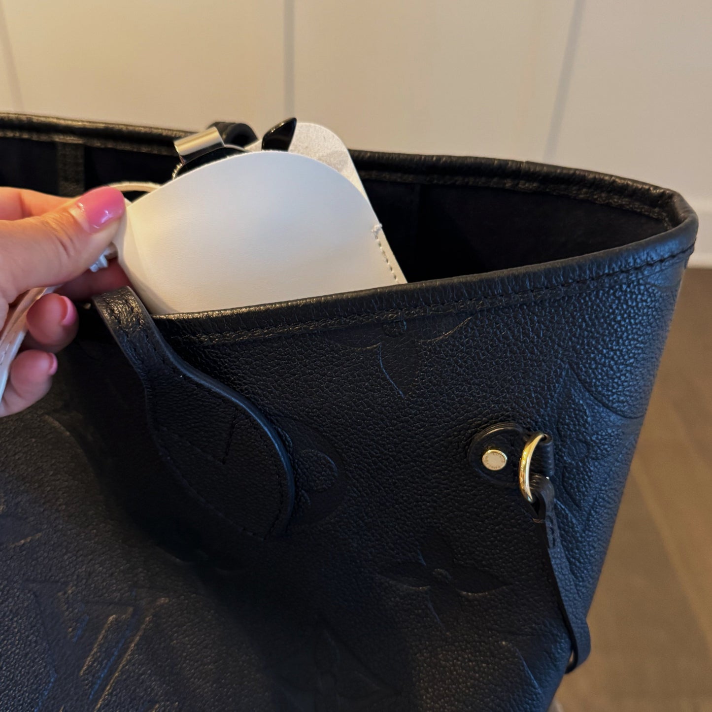 Hang It Around Glass Case Bag Charm