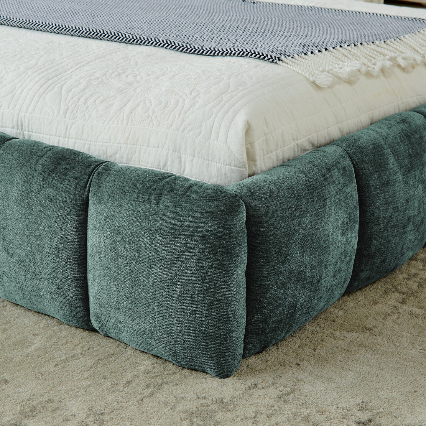 California King Size Upholstered Bed Frame With Thick Fabric, Chenille Fabric Grounded Queen Size Platform Bed With Head