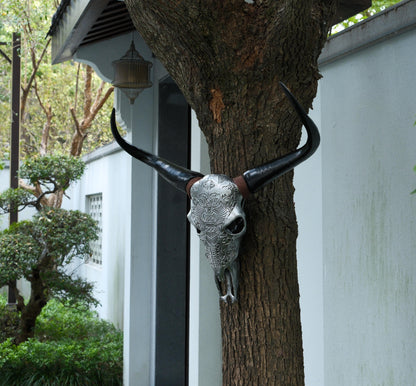 Bone-Inspired Bull Head Hanging Ornament-Resin Craft,Lifelike Details,North American Style