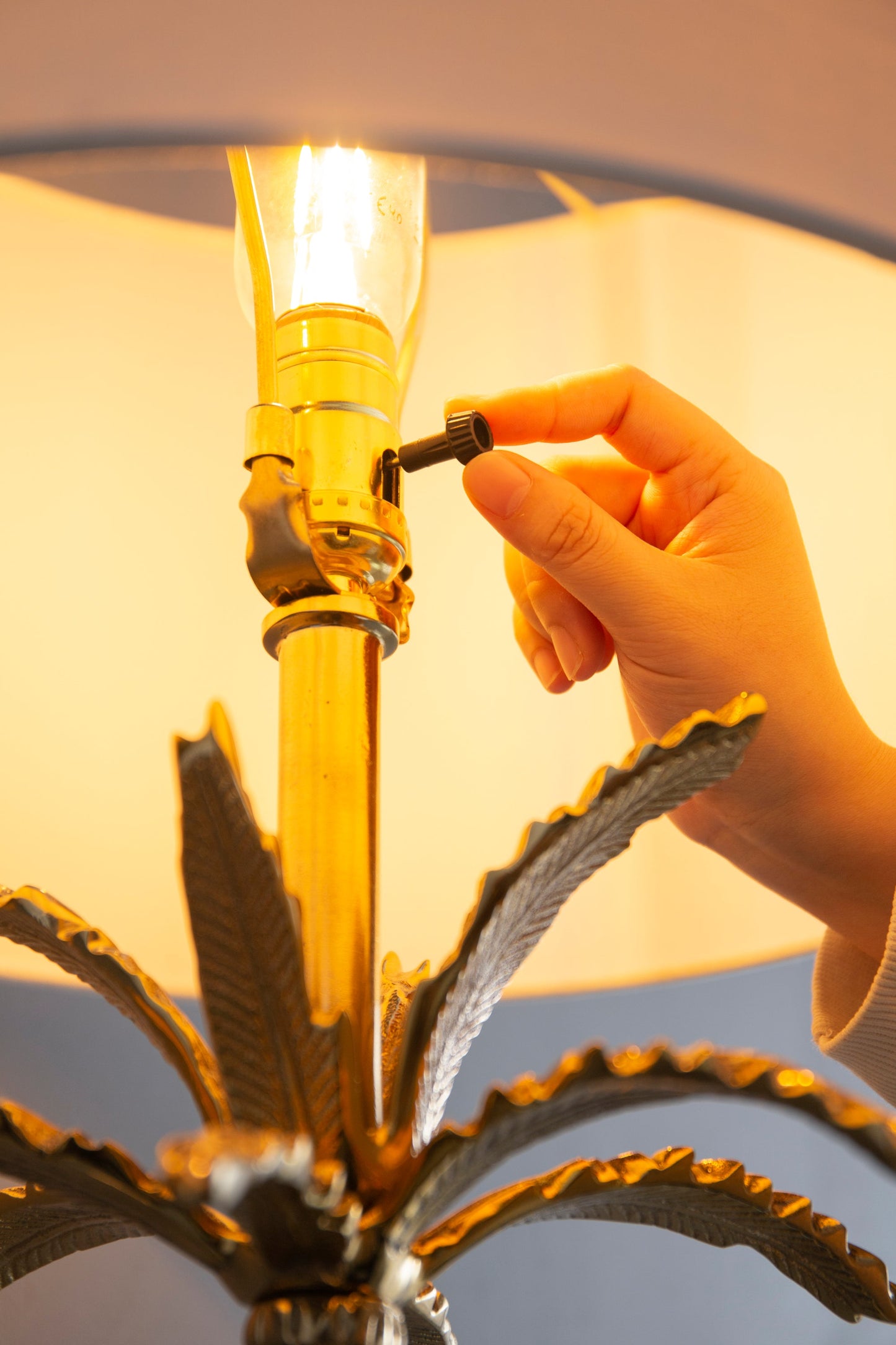 D16x31' Leaf Lamp With Marble Base, Gold (Lamp Shade Assembly Required)