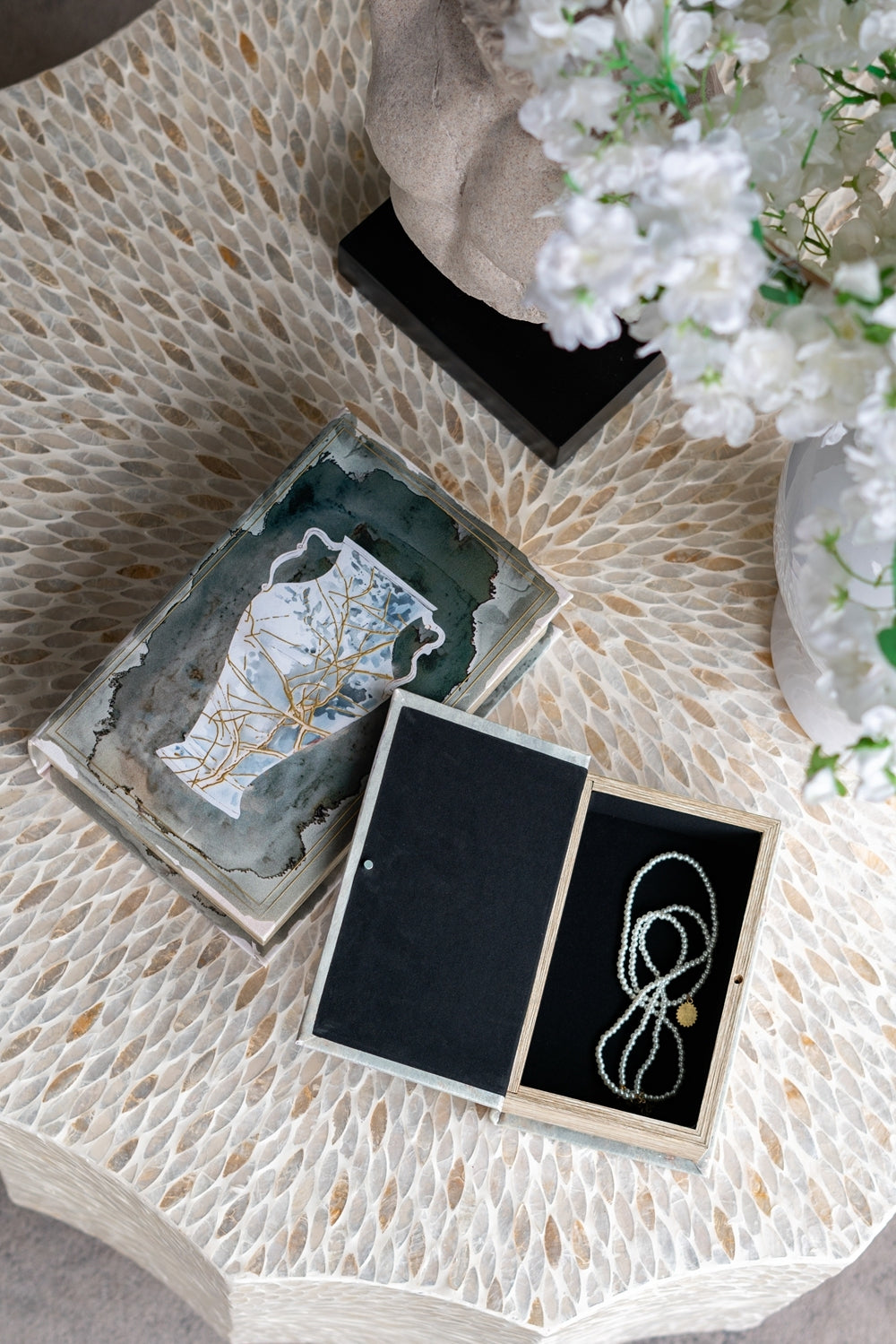 Set of 2 Decorative Book Boxes With Blue and Gold Vase Motifs, L:7x3x10.5' S:5x2x8.3'