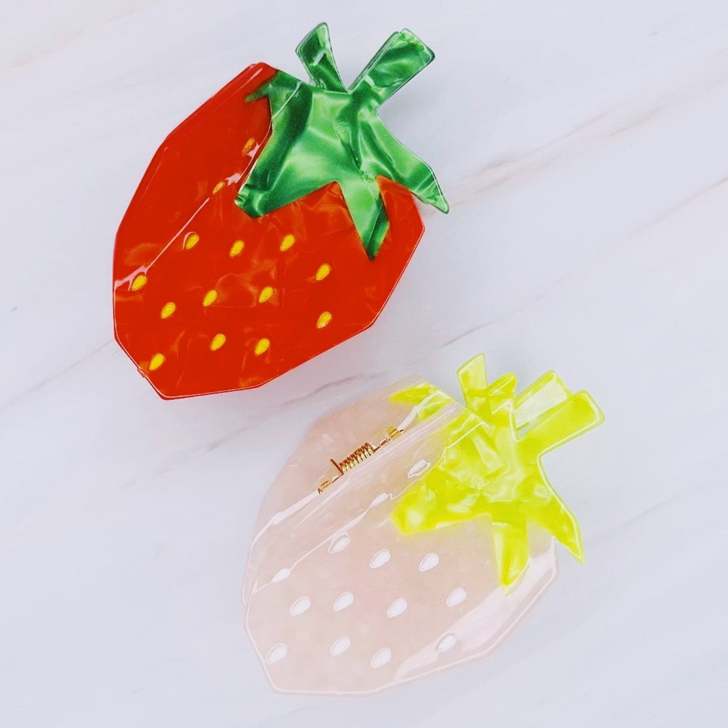 Fresh and Pretty Strawberry Hair Claw