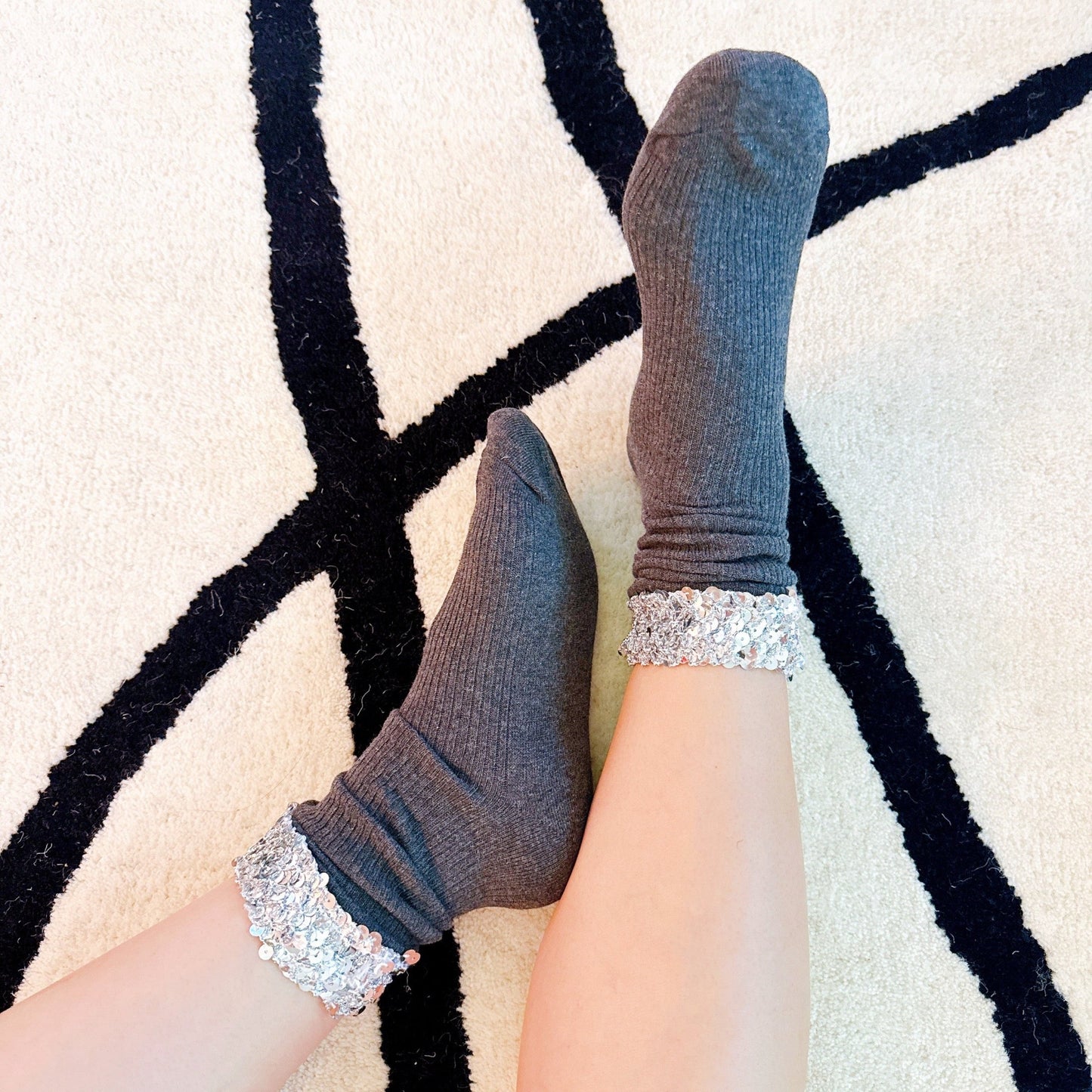 Sequin Chic Shine Top Socks