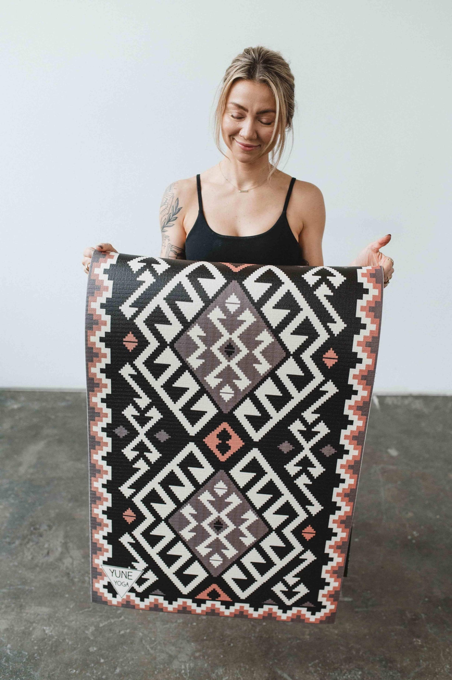 Moab Rocks Yoga Mat – 6 Mm Extra Thick, Double-Sided Non-Slip, Eco-Friendly PER With Sandstone Design | Yune Yoga