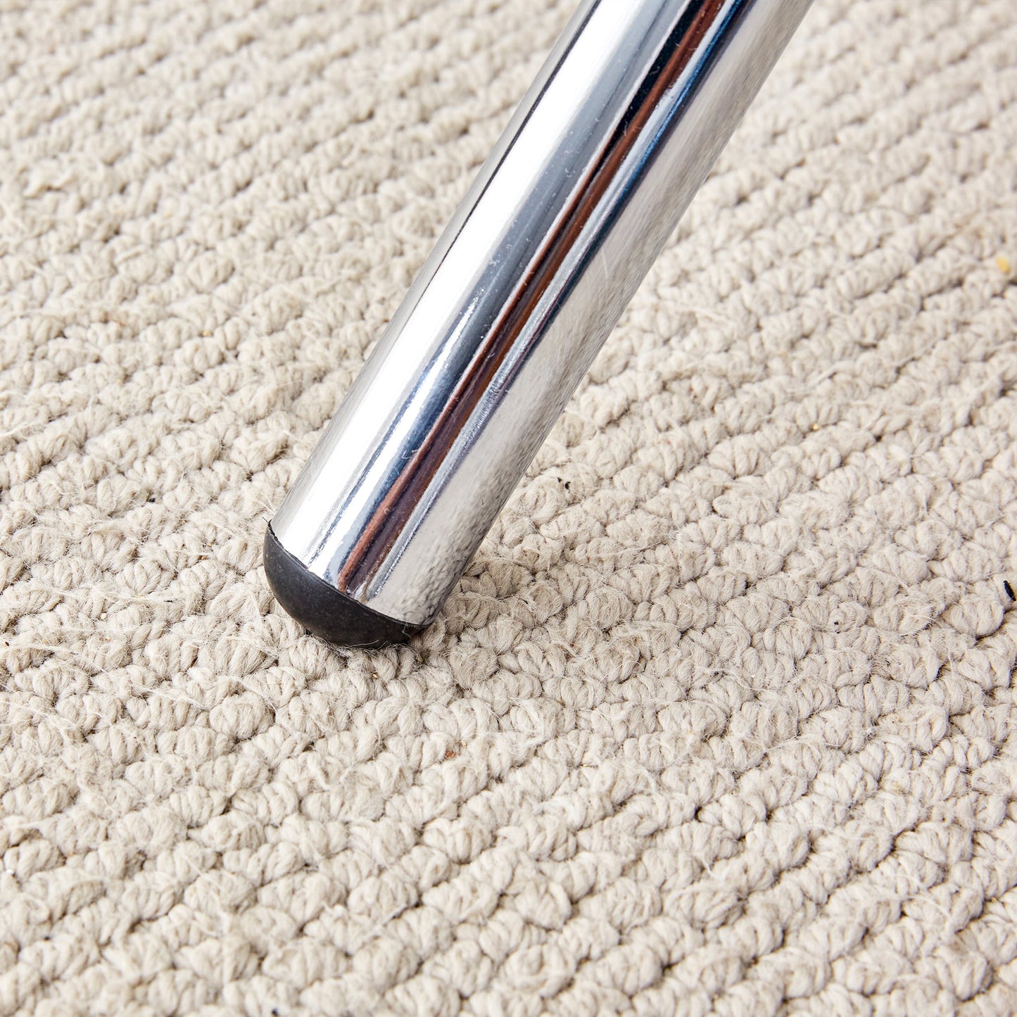 Modern Round Clear Glass Dining Table With Unique Silver Metal Legs for 4-6 People