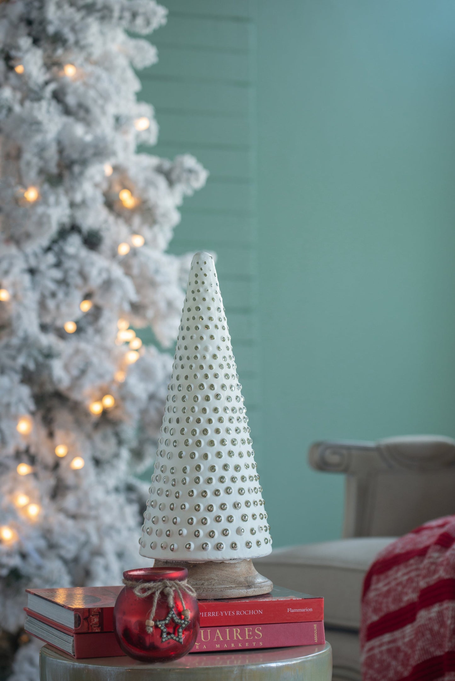 D6.7x18' Glass Christmas Cone Tree Decoration, Cream