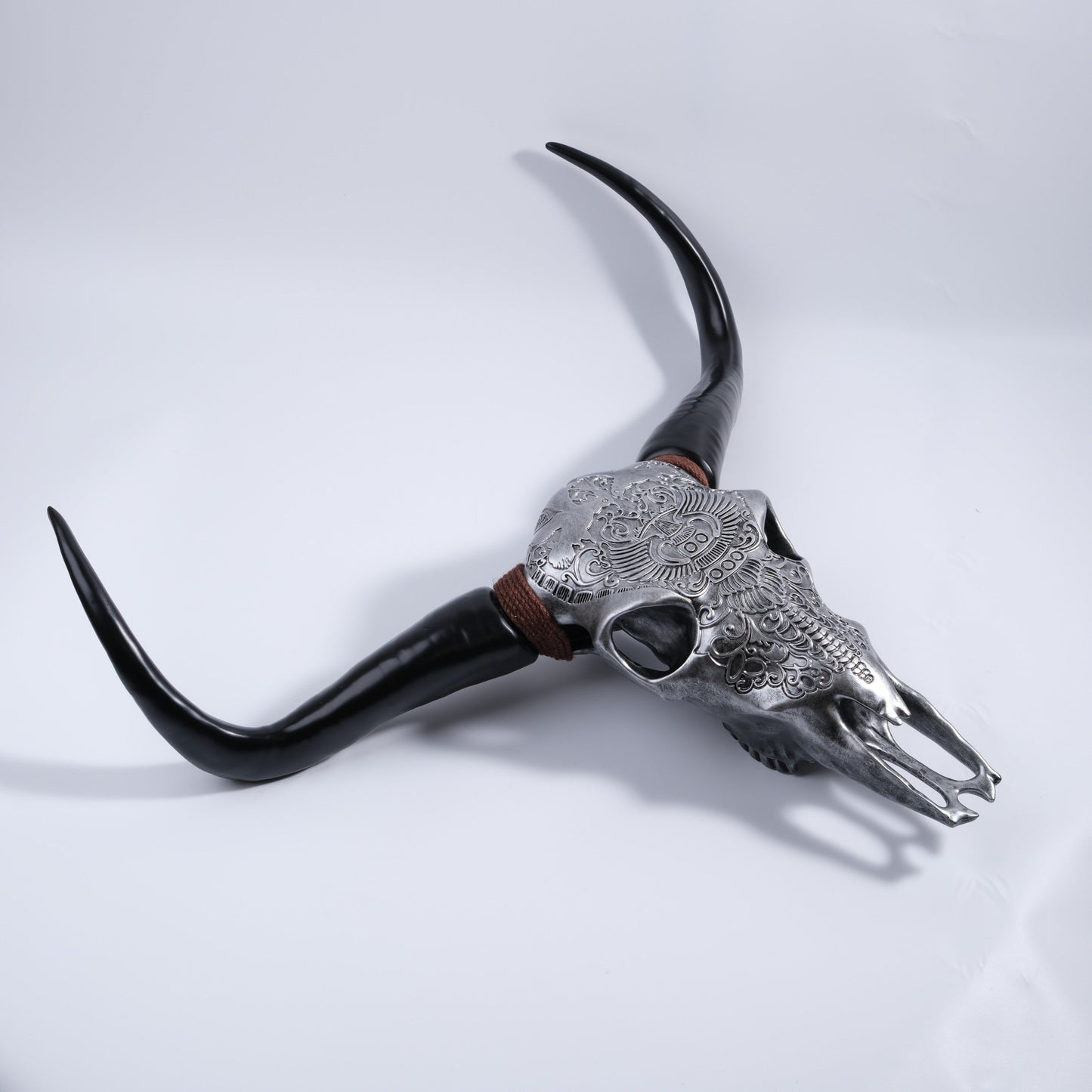 Bone-Inspired Bull Head Hanging Ornament-Resin Craft,Lifelike Details,North American Style