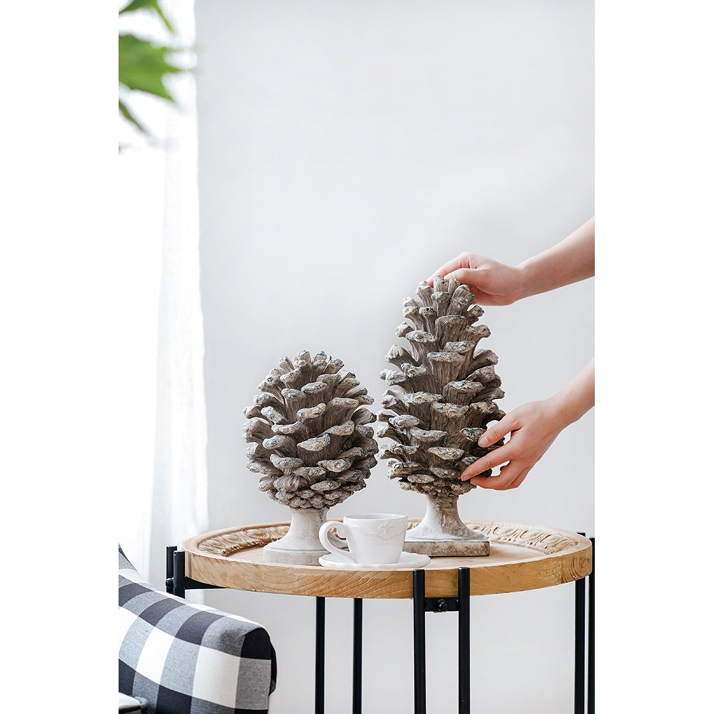 D7x14' Table Decor, Pinecone