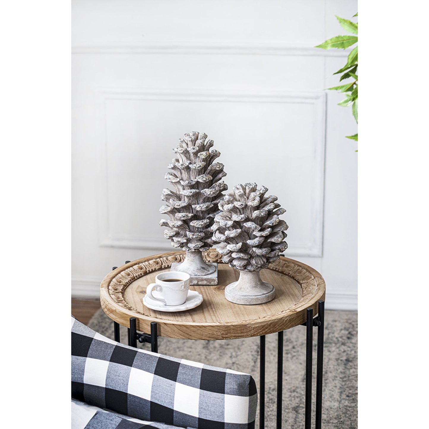 D7x10.5' Table Decor, Pinecone